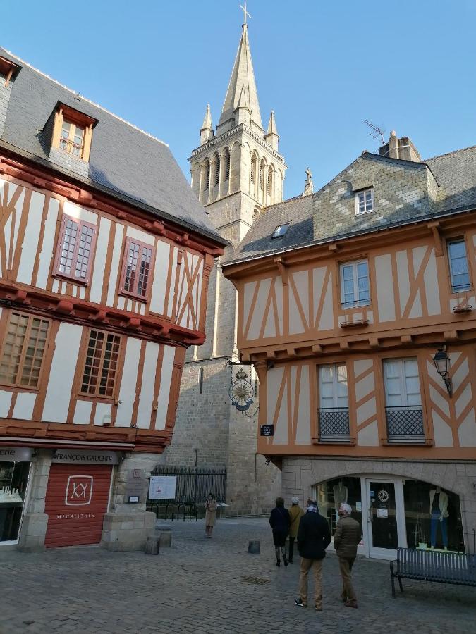 Vannes Au Calme Quartier Port Exterior foto