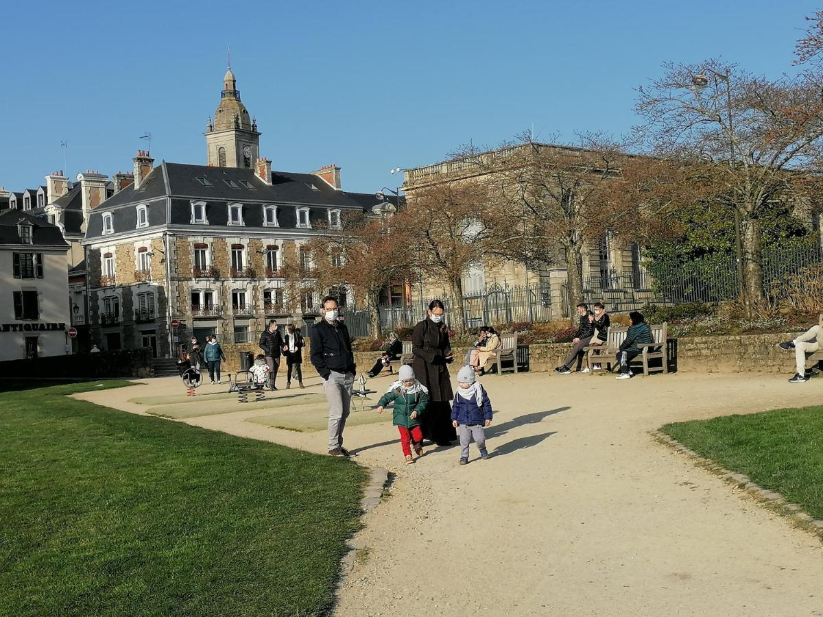 Vannes Au Calme Quartier Port Exterior foto